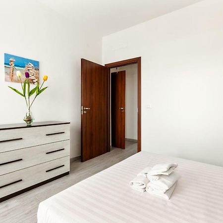 Renewed Balcony Flat With Green Garden Milano Ngoại thất bức ảnh
